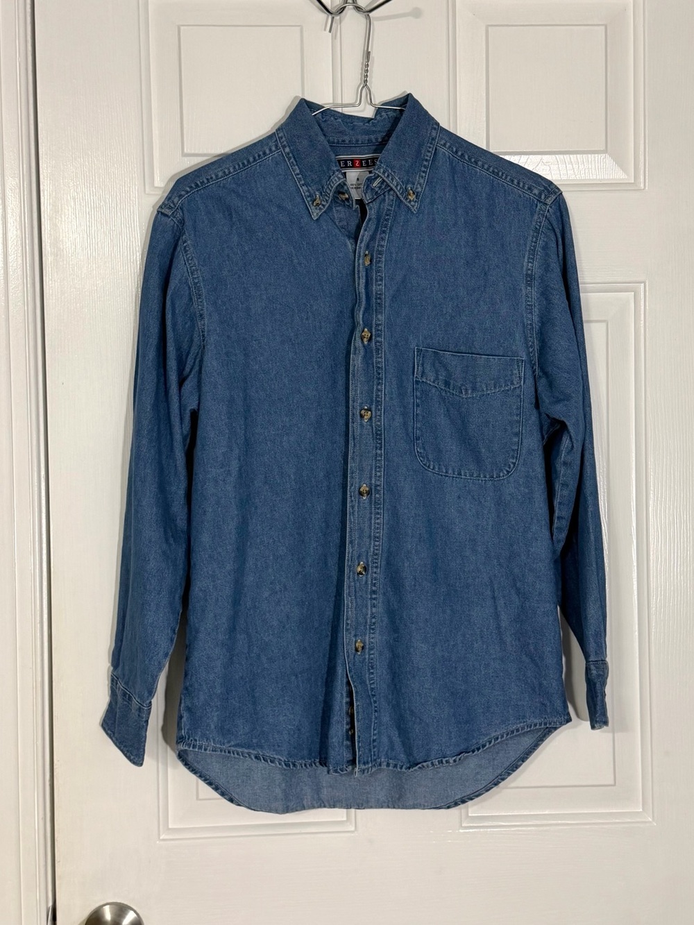 JERZEES Men's Long Sleeve Denim Shirt Button Down Classic Fit Blue Cotton Y2K S